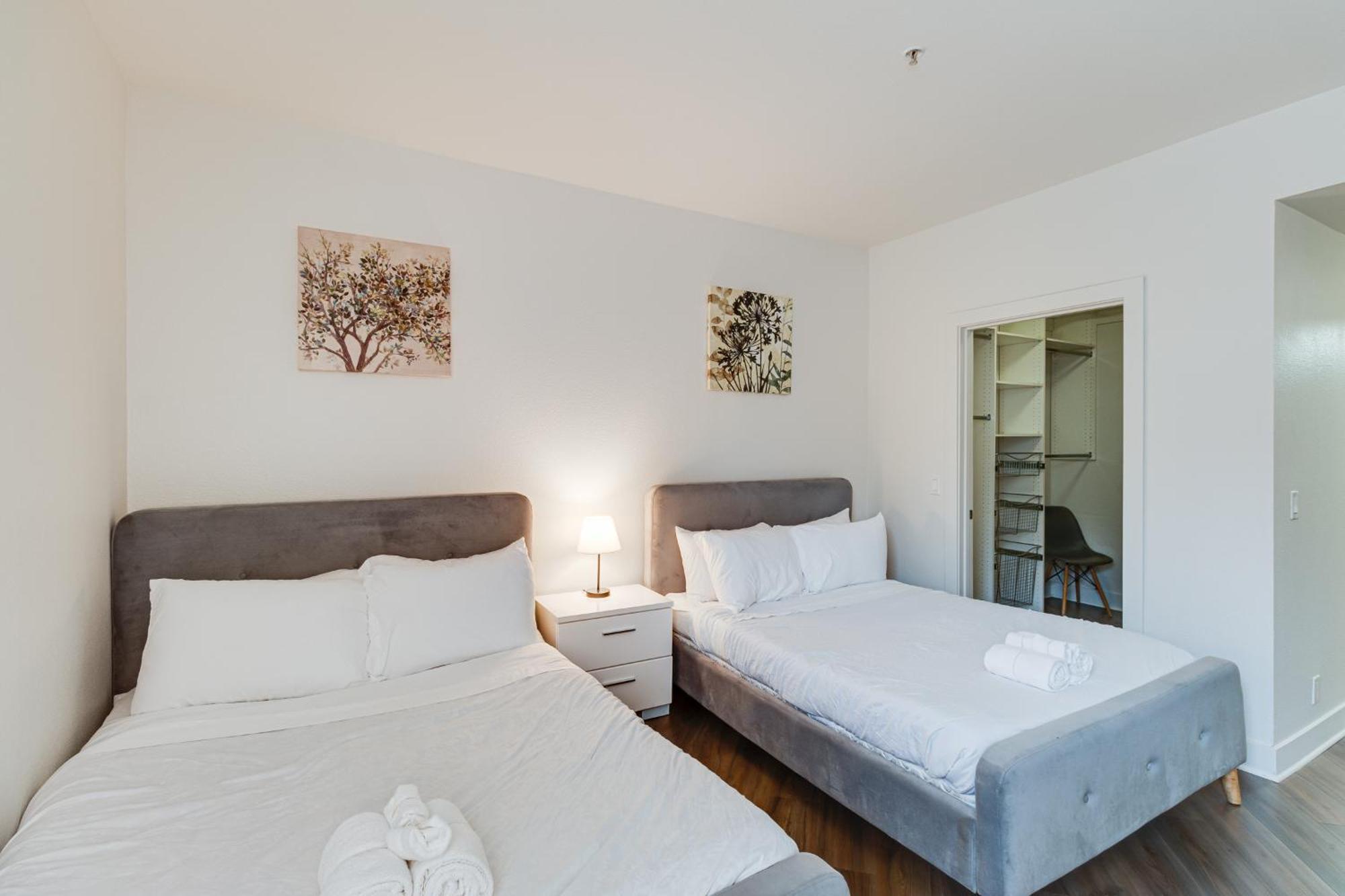 Cozy Management In Mdr Hotel a capsule *